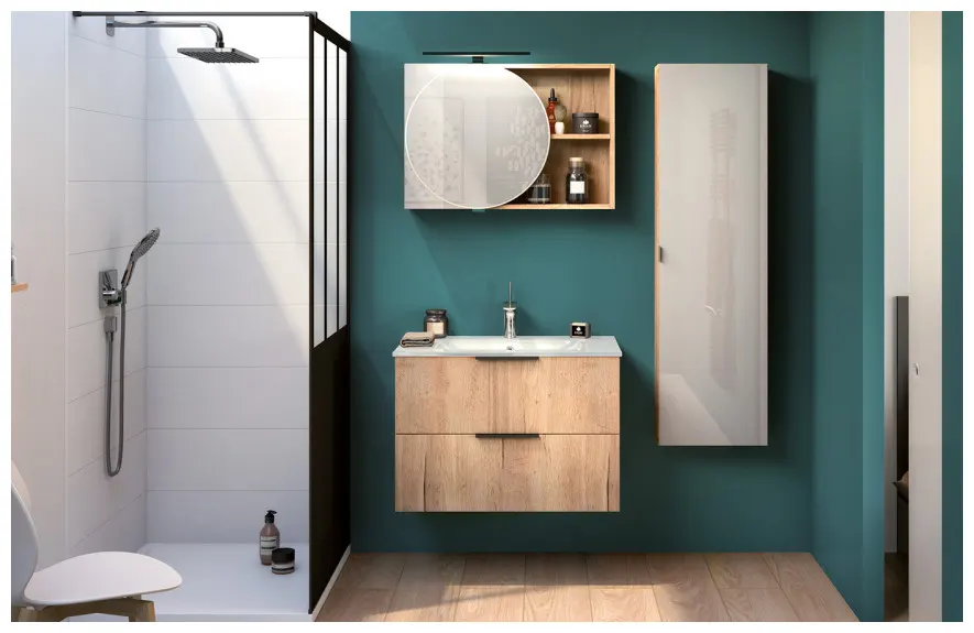 amenagement-petite-salle-de-bain-meuble-suspendu-var Aménagement de petite salle de bain avec meuble suspendu et rangements optimisés